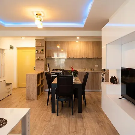 Apartment Ayan Moonlight *