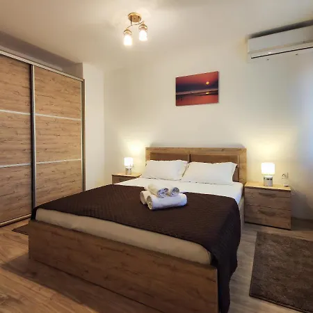 Ayan Moonlight Apartment